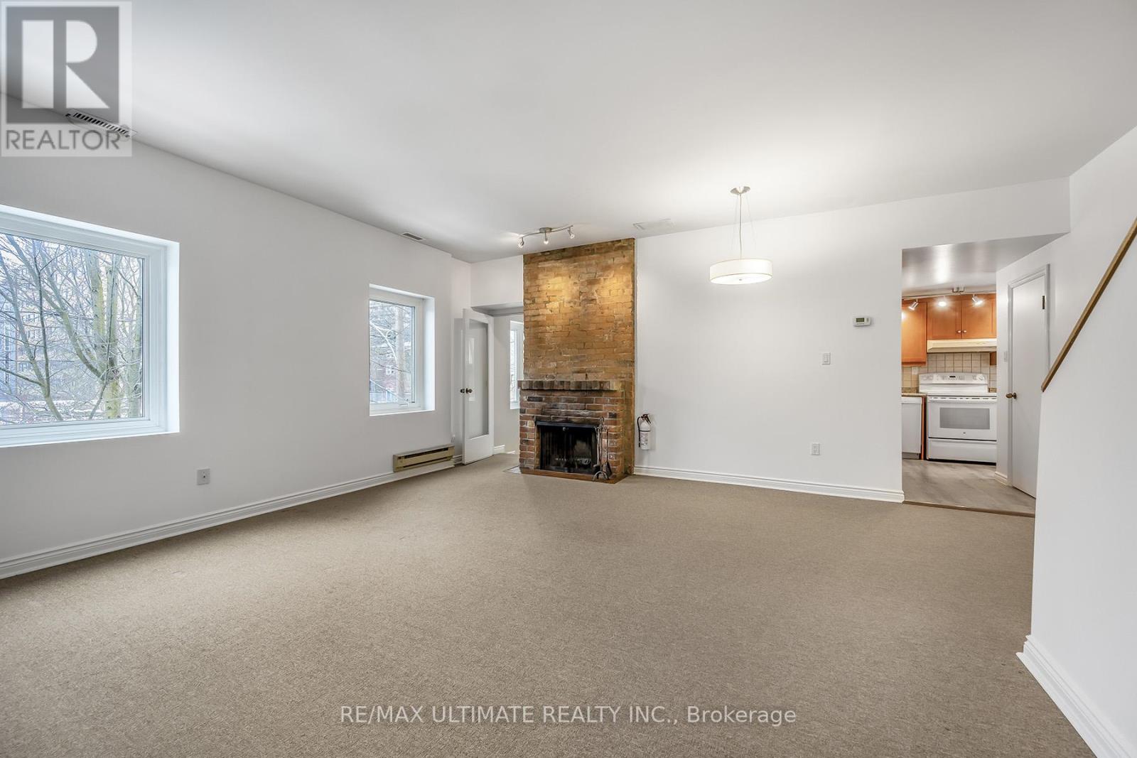 Unit A - 578 Huron Street Property Photo 7