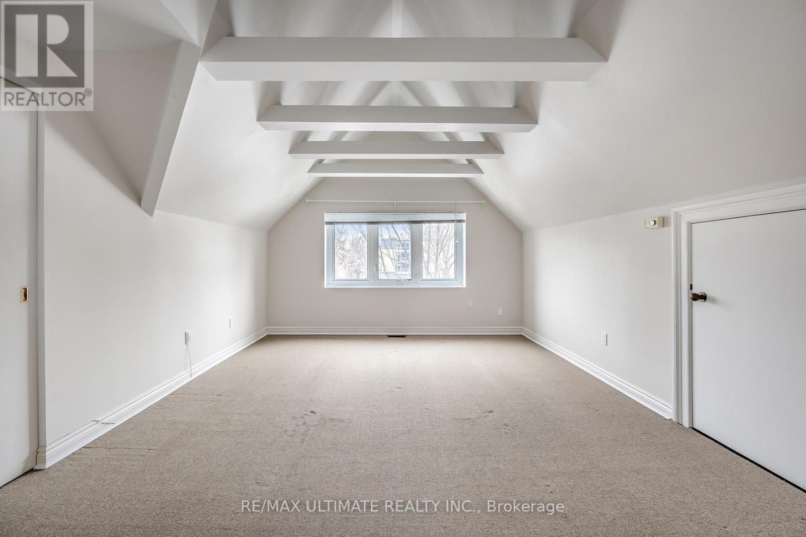 Unit A - 578 Huron Street Property Photo 13