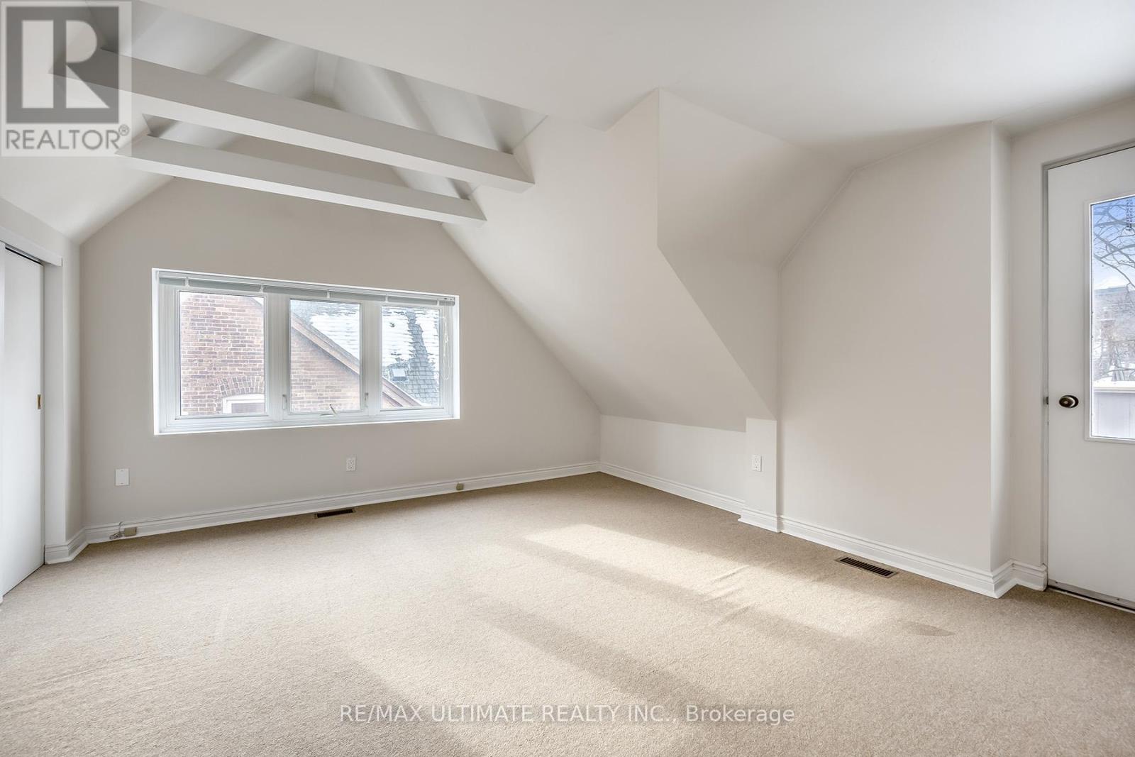 Unit A - 578 Huron Street Property Photo 15