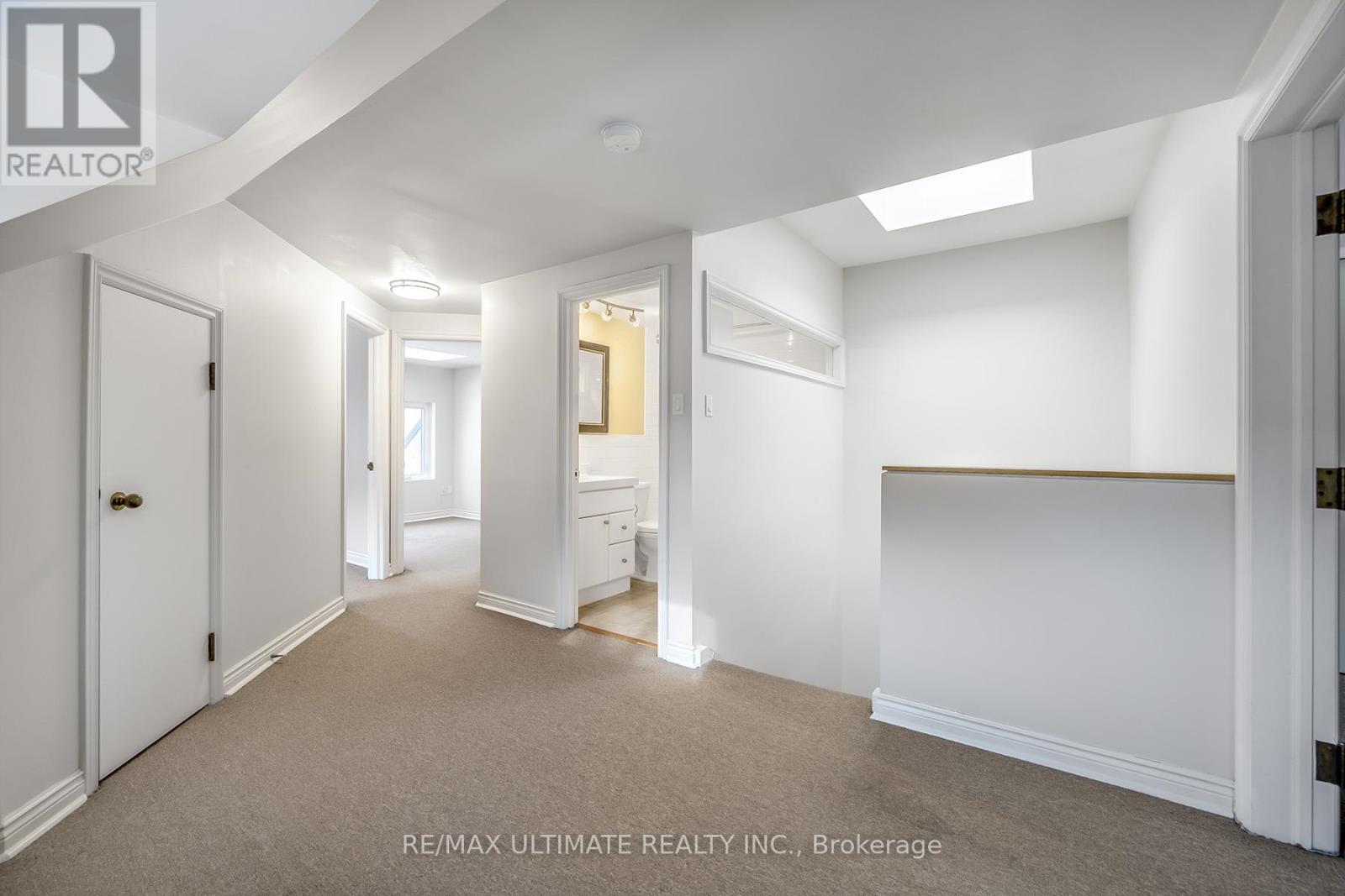 Unit A - 578 Huron Street Property Photo 24