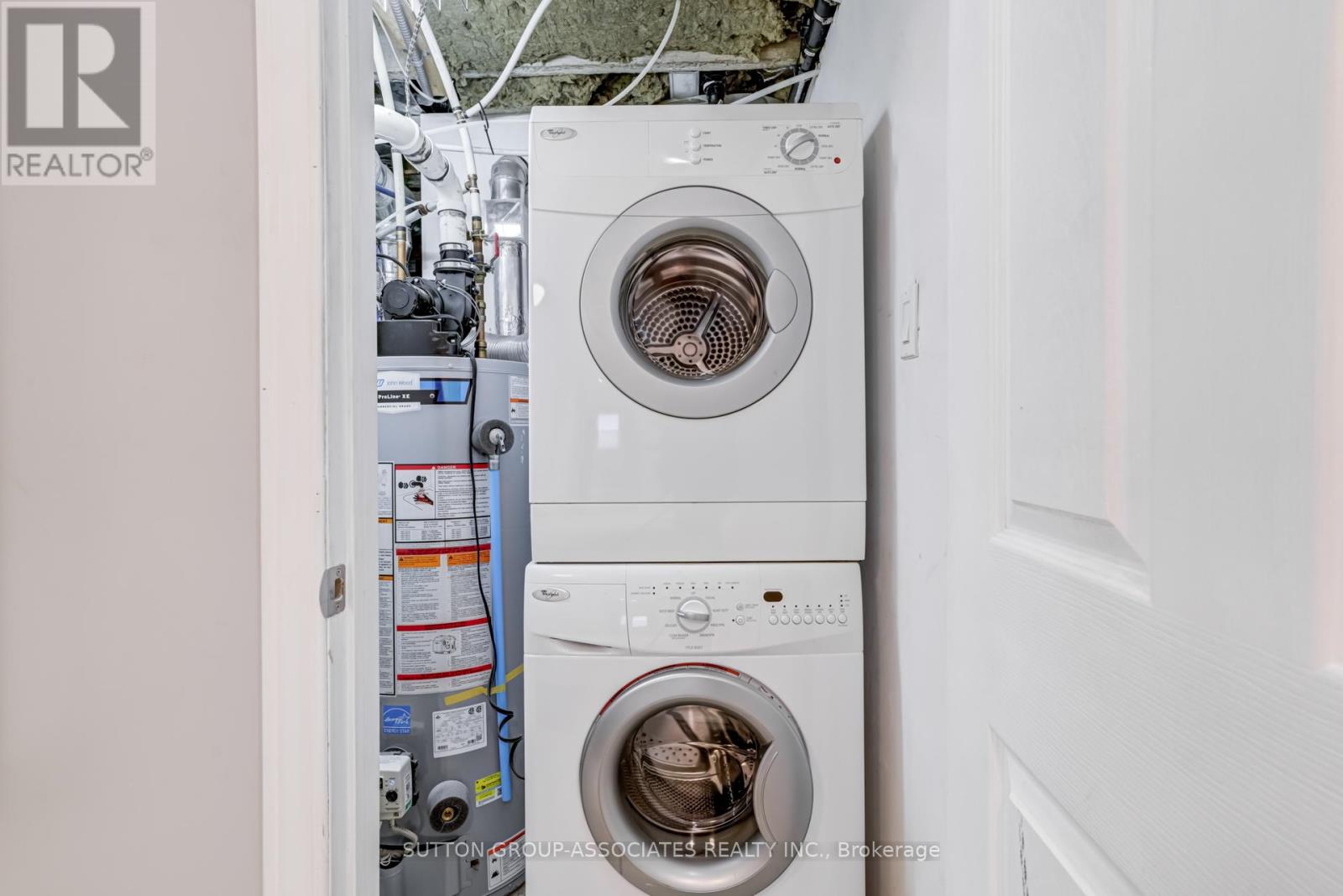 717 1/2 Palmerston Avenue Property Photo 31