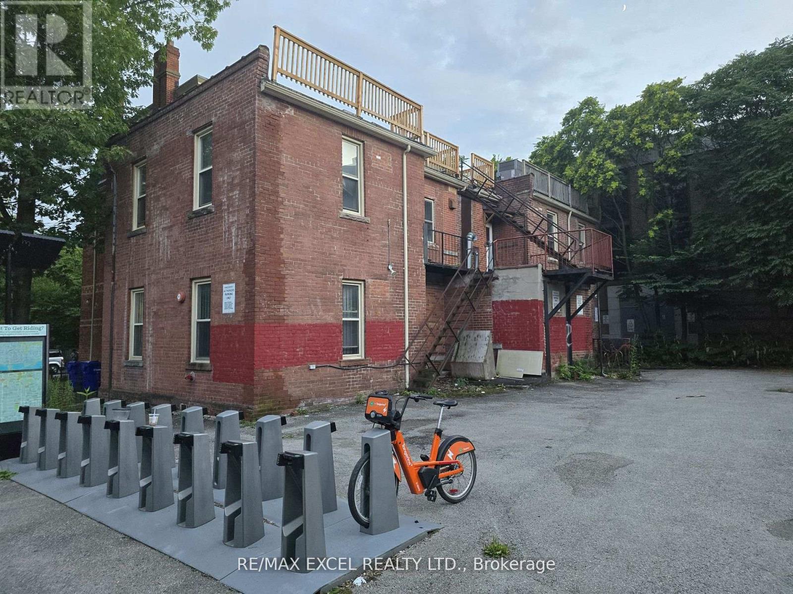 28 Cecil Street Property Photo 6