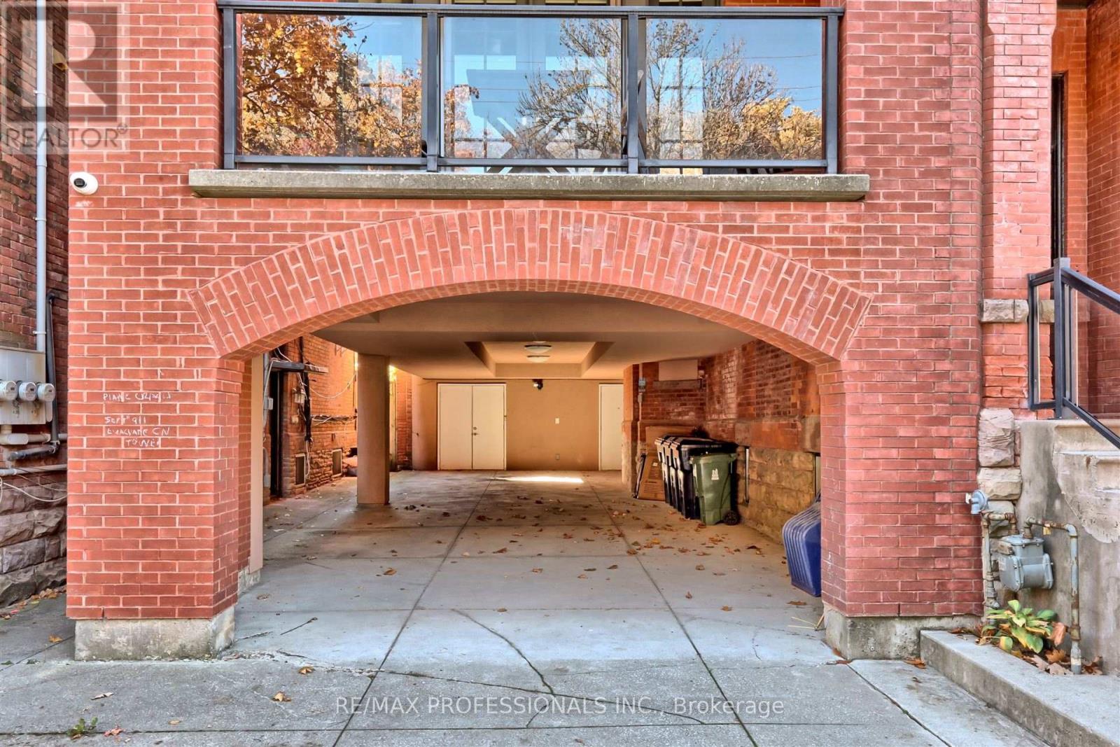 90 Madison Avenue Property Photo 2