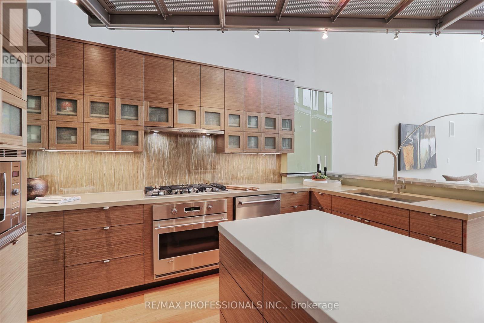 90 Madison Avenue Property Photo 8