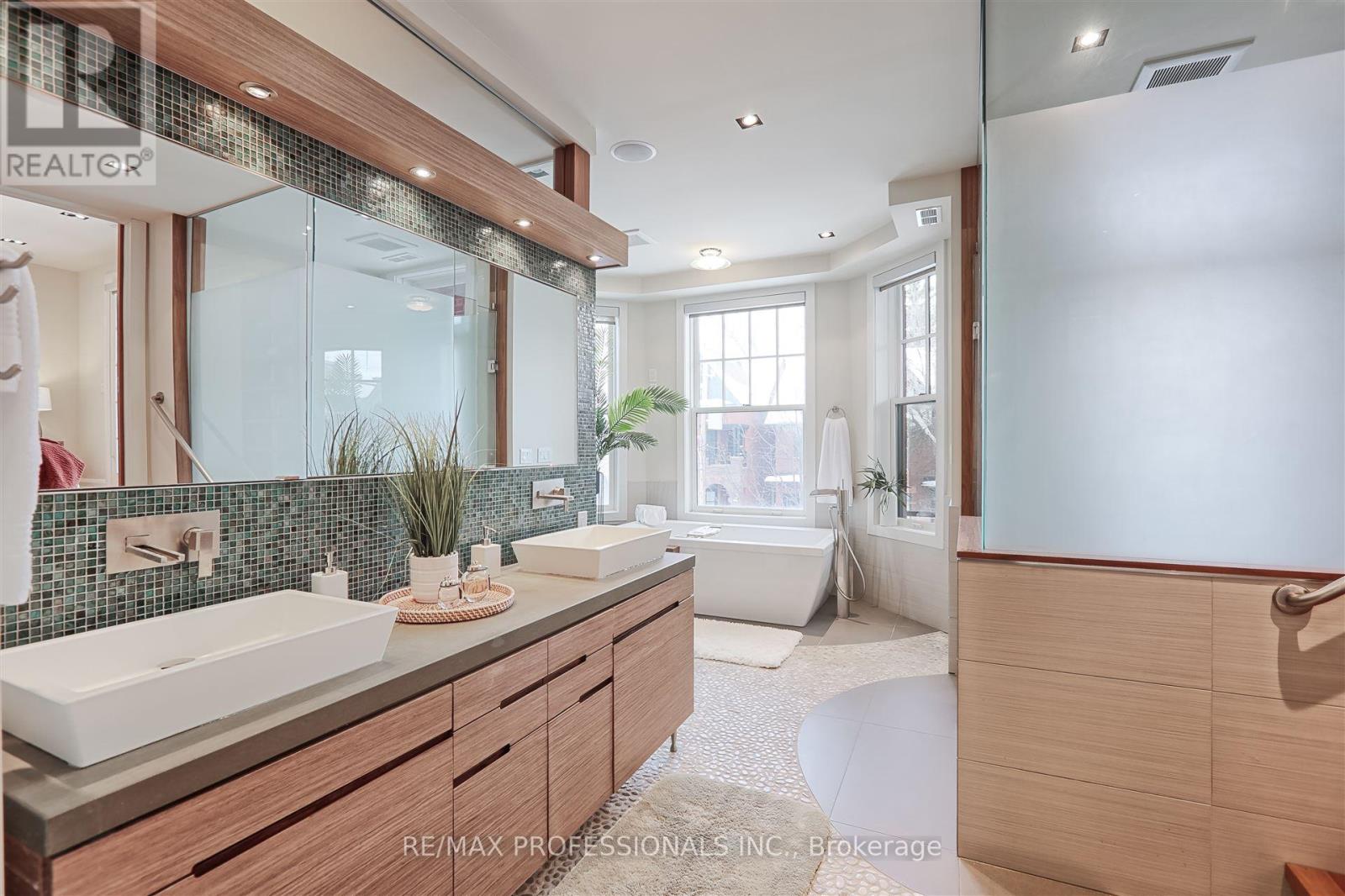 90 Madison Avenue Property Photo 23