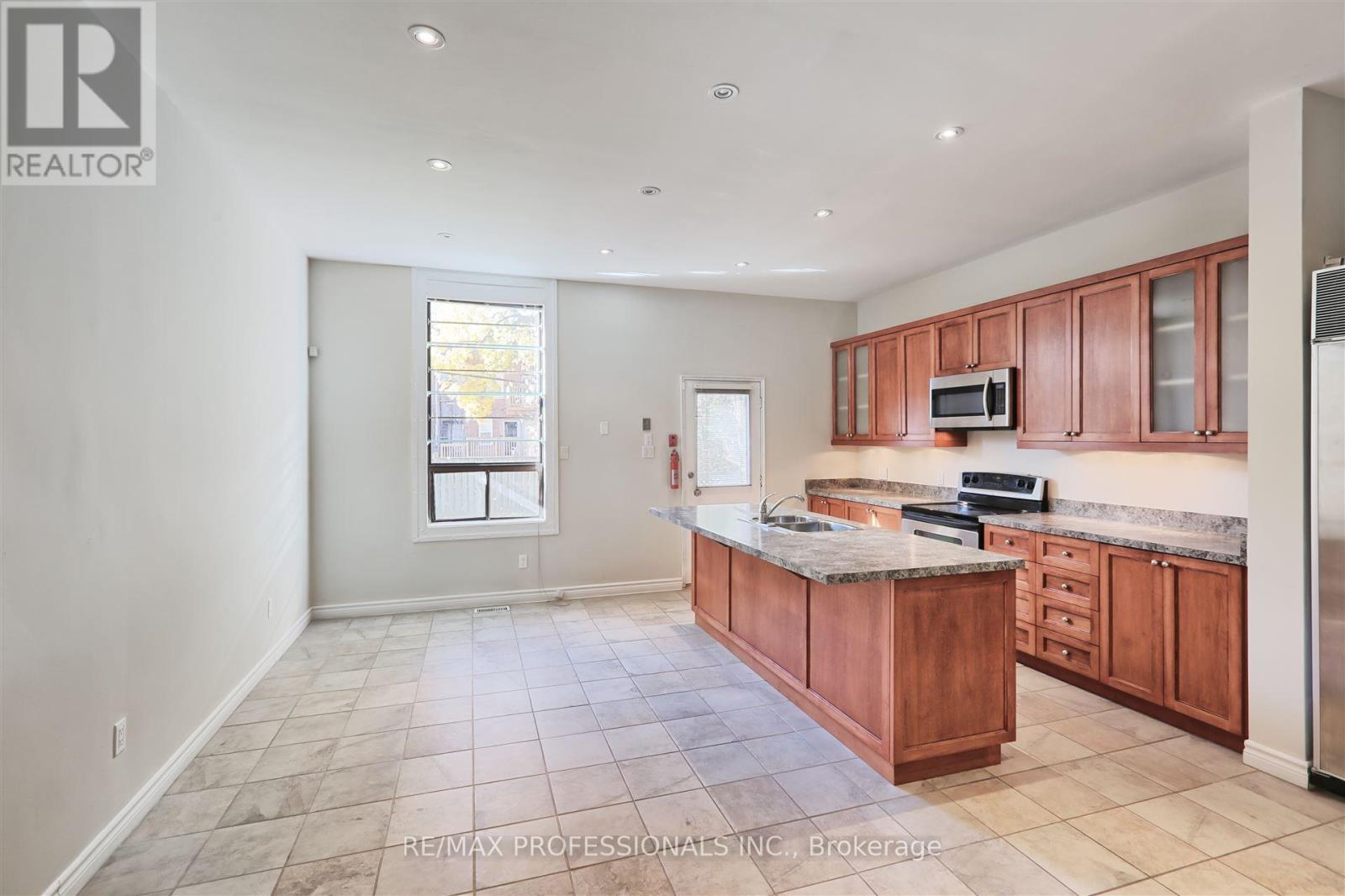 90 Madison Avenue Property Photo 29