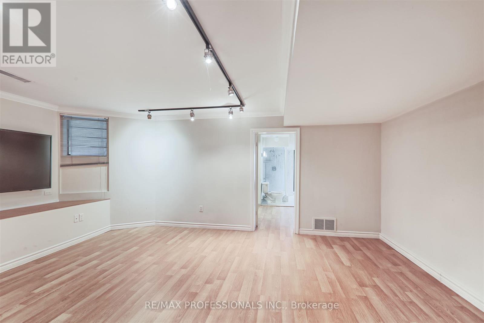 90 Madison Avenue Property Photo 31