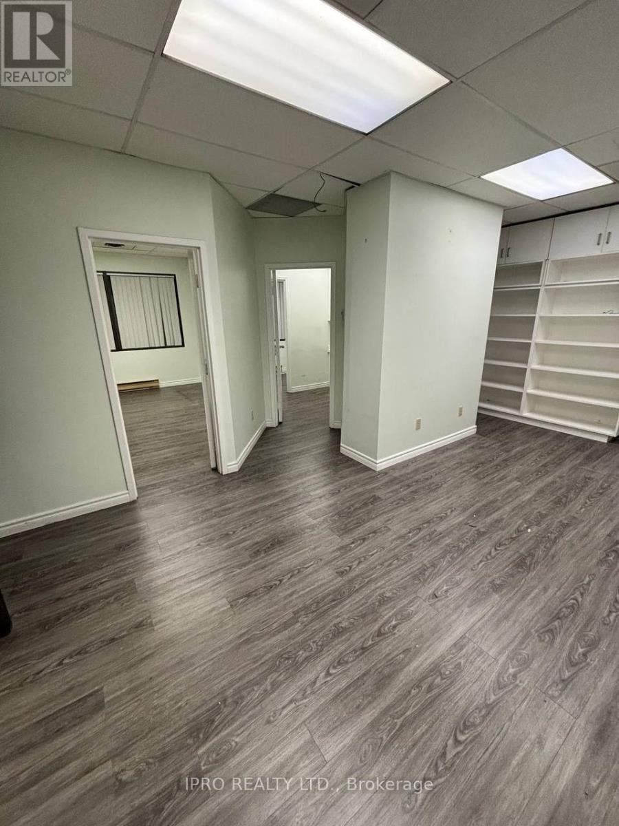 512 - 600 Sherbourne Street Property Photo 7