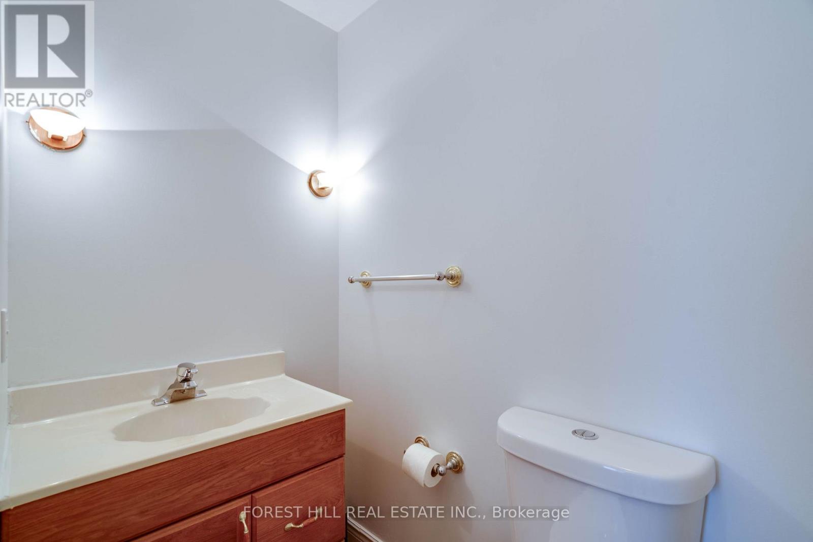220 Duncan Mill Rd Property Photo 17