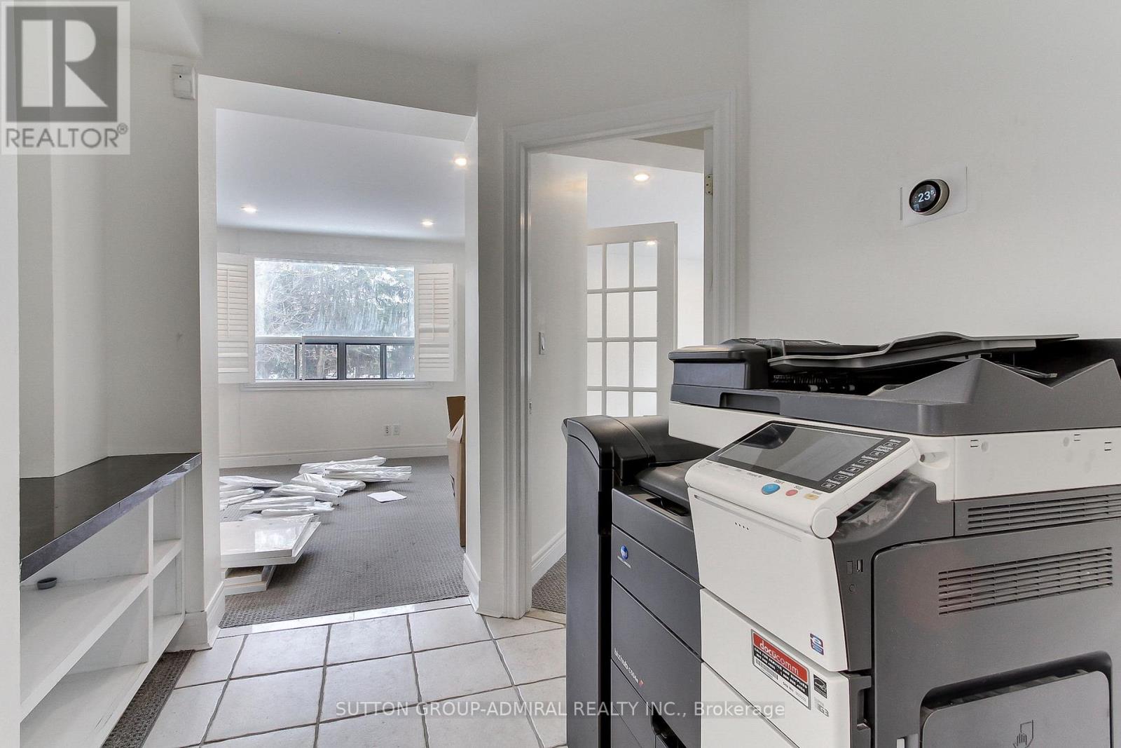 187 Finch Avenue W Property Photo 17