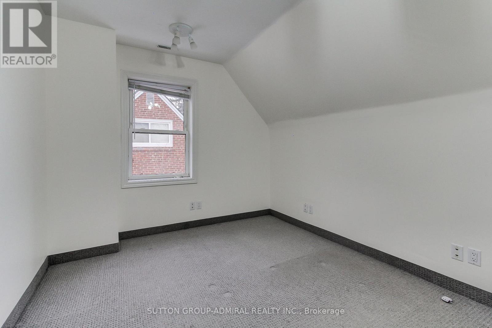 187 Finch Avenue W Property Photo 26