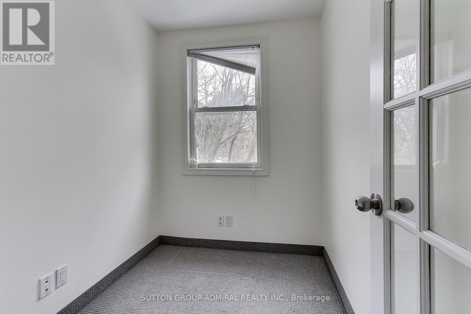 187 Finch Avenue W Property Photo 31