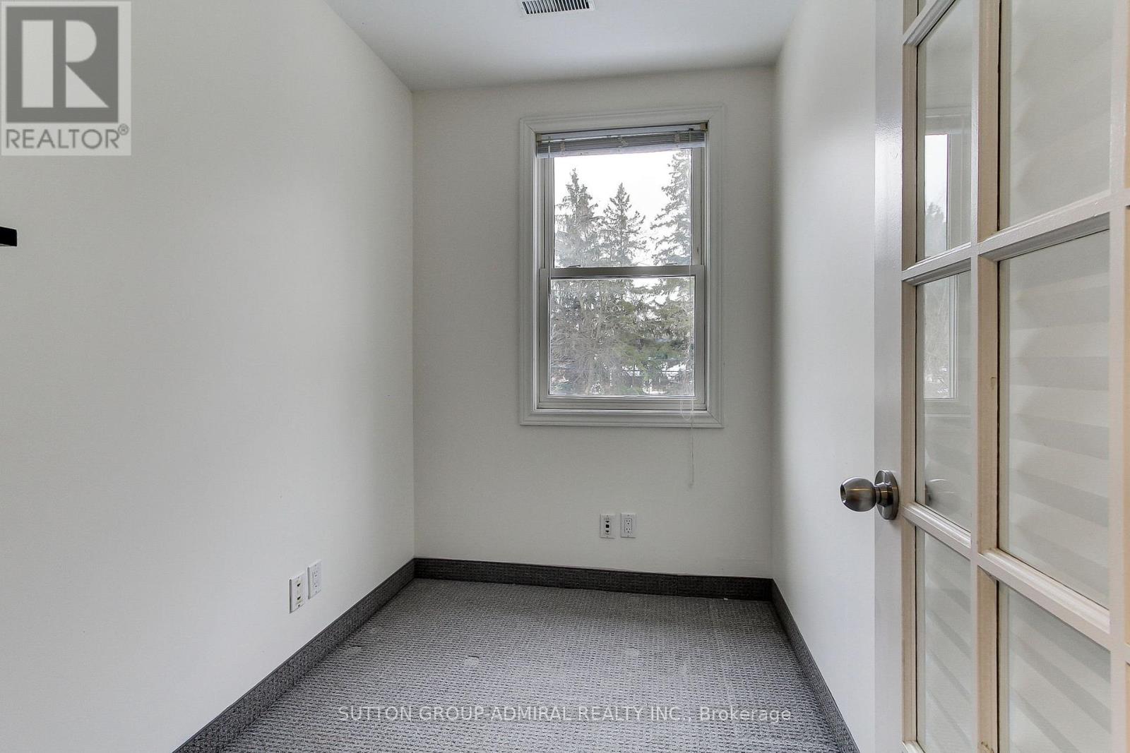 187 Finch Avenue W Property Photo 34