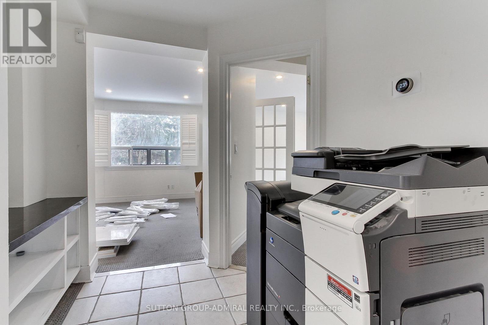 187 Finch Avenue W Property Photo 17