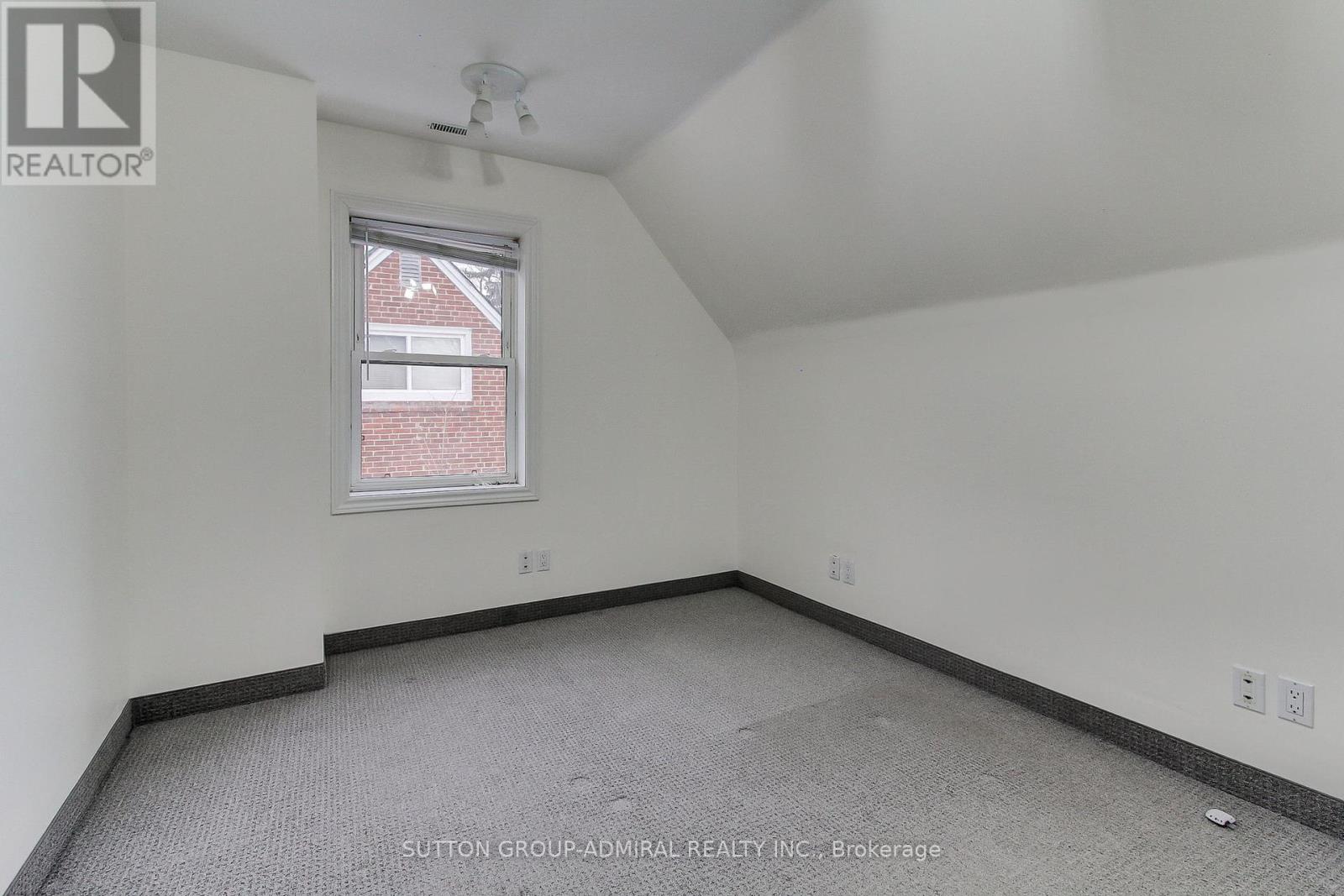 187 Finch Avenue W Property Photo 26