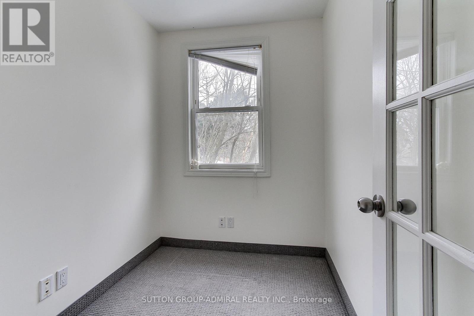 187 Finch Avenue W Property Photo 31