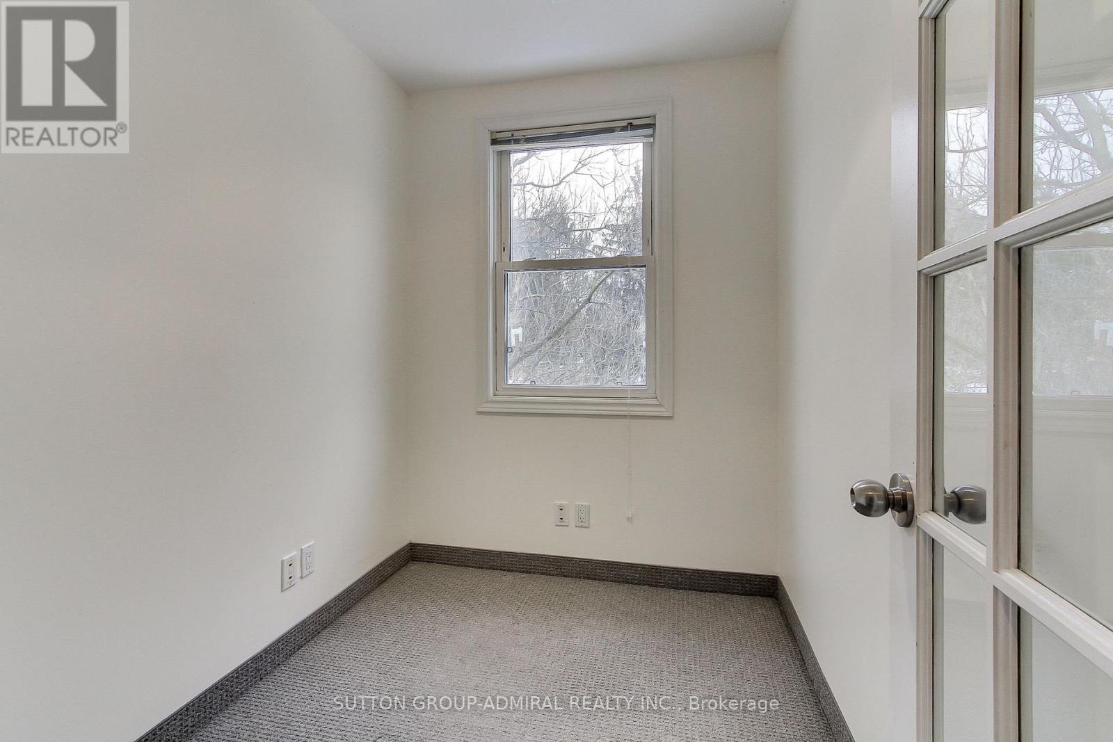 187 Finch Avenue W Property Photo 32