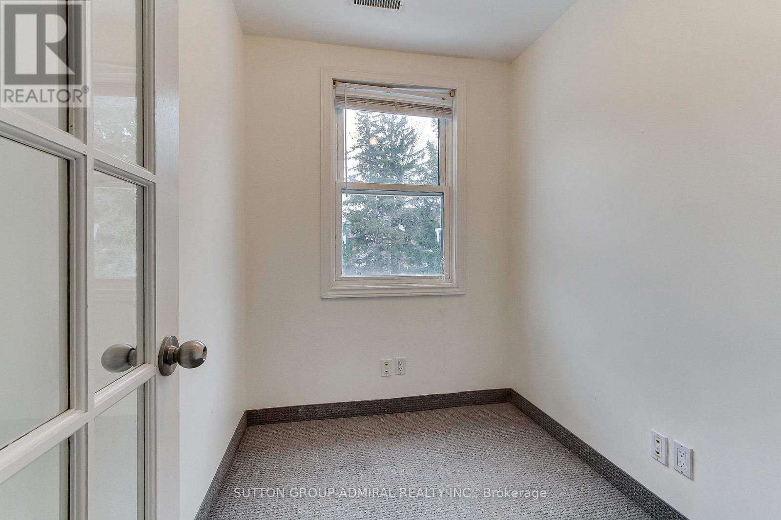 187 Finch Avenue W Property Photo 33