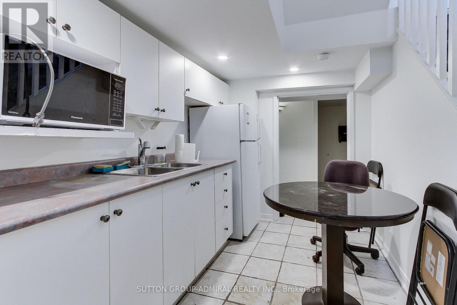 187 Finch Avenue W Property Photo 39