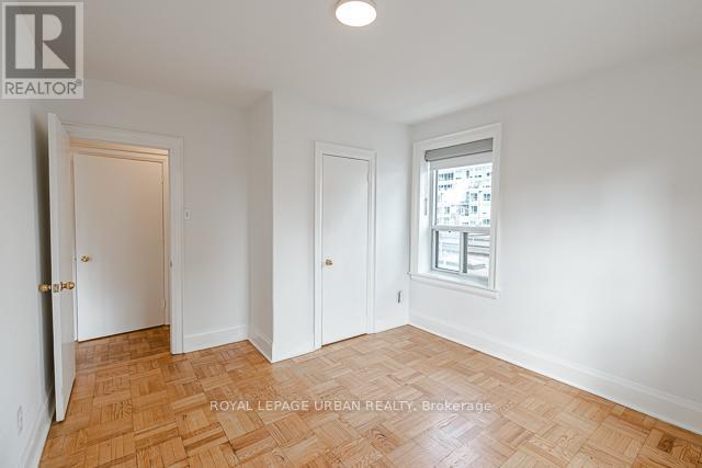 402 - 110 Wellesley Street E Property Photo 10
