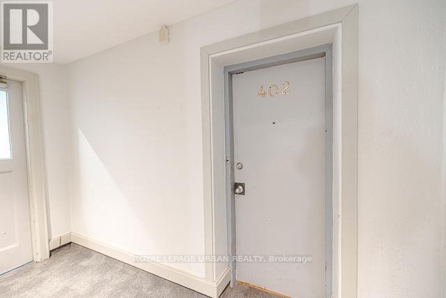 402 - 110 Wellesley Street E Property Photo 12