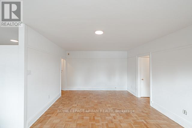 402 - 110 Wellesley Street E Property Photo 16