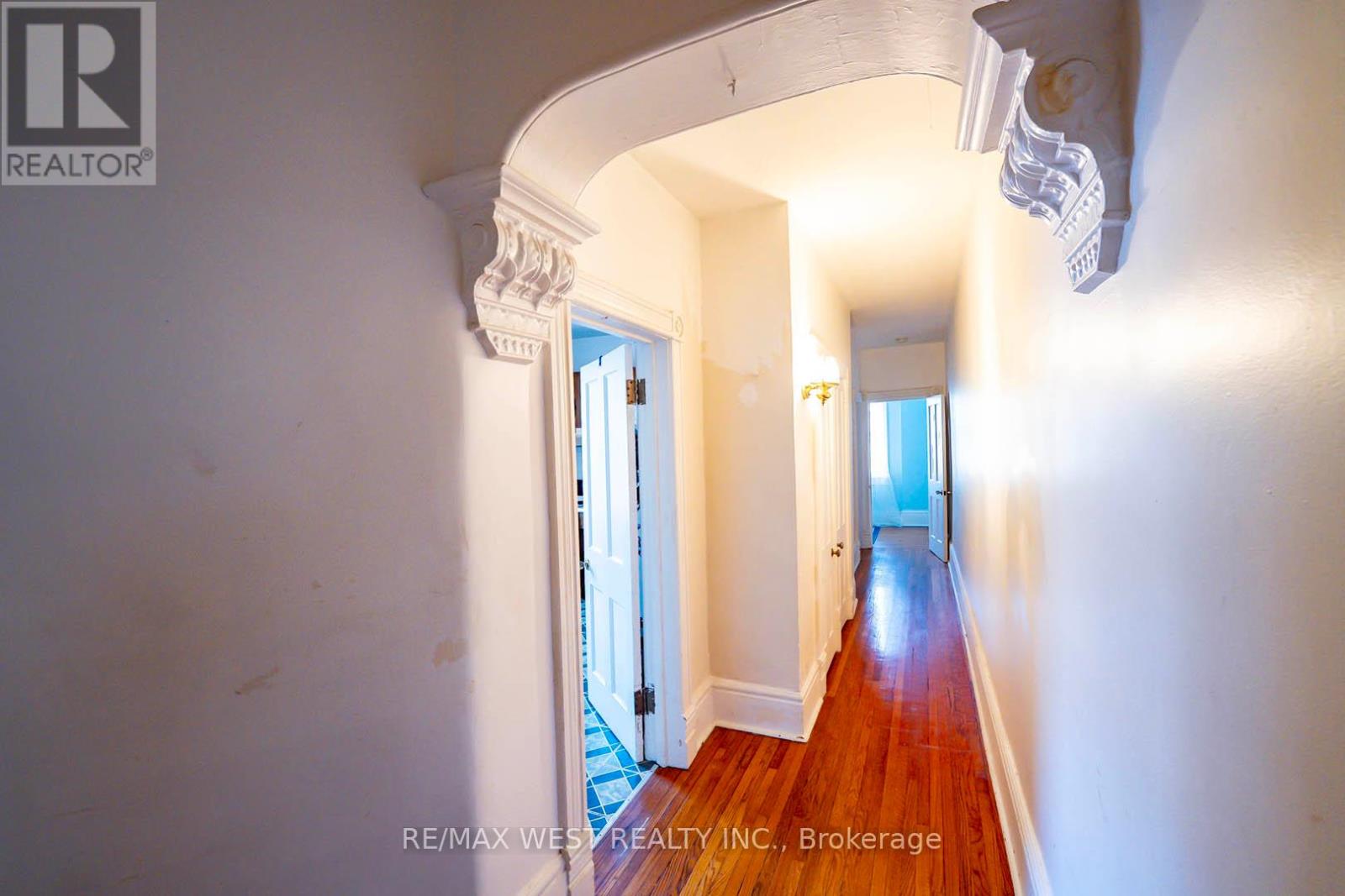 217 Gladstone Avenue Property Photo 15