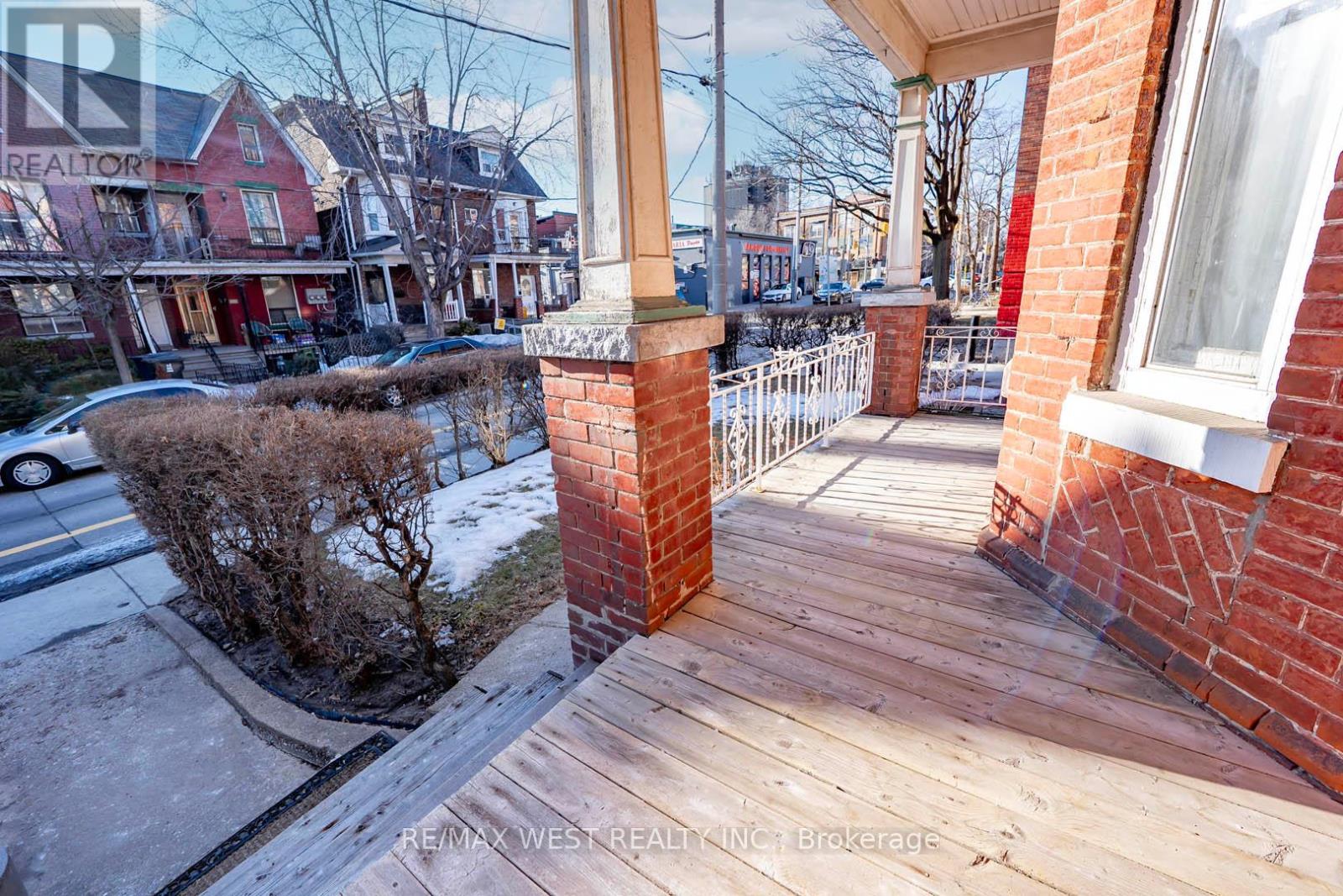 217 Gladstone Avenue Property Photo 34