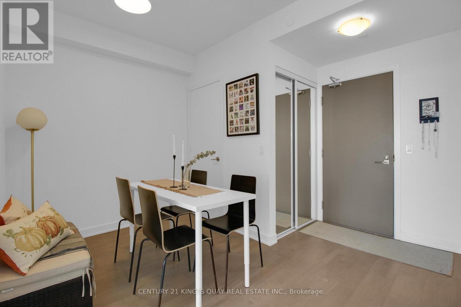 1508 - 501 St Clair Avenue W Property Photo 3
