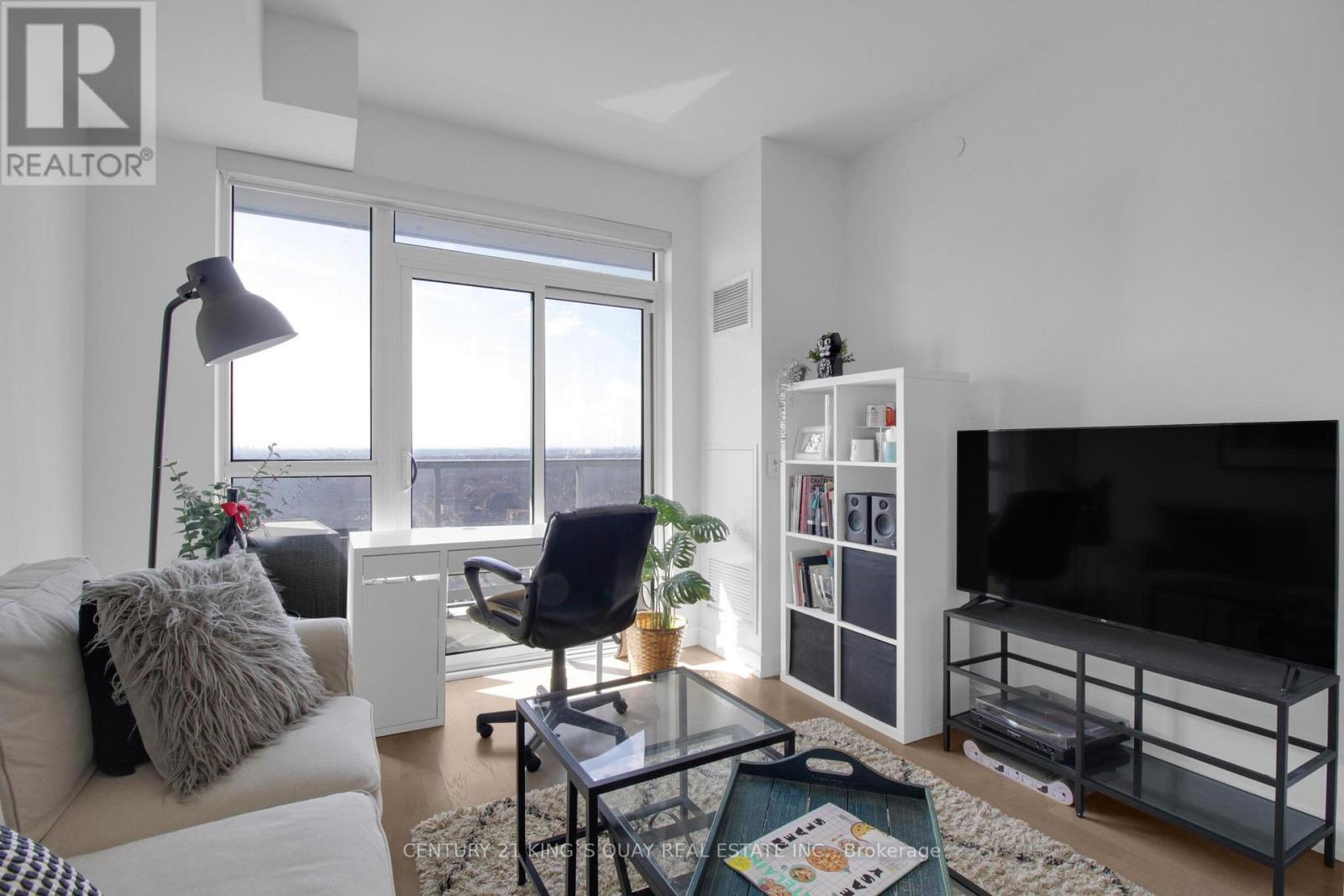 1508 - 501 St Clair Avenue W Property Photo 12