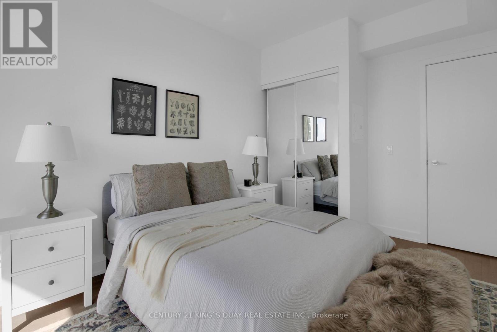 1508 - 501 St Clair Avenue W Property Photo 17