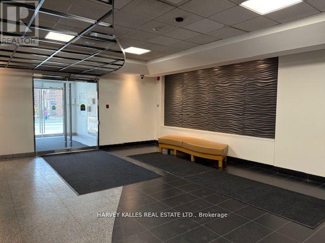 303b - 110 Eglinton Avenue Property Photo 6