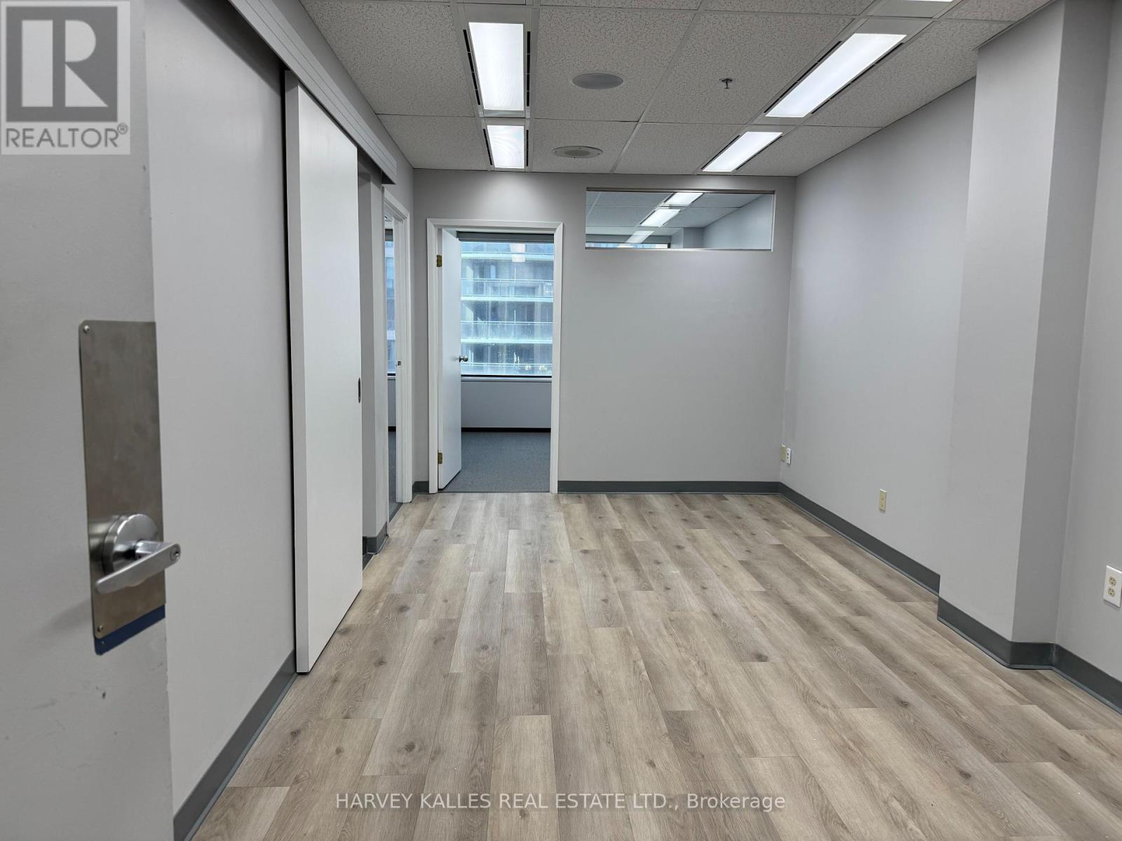 802 - 45 SHEPPARD AVENUE E Property Photo 1