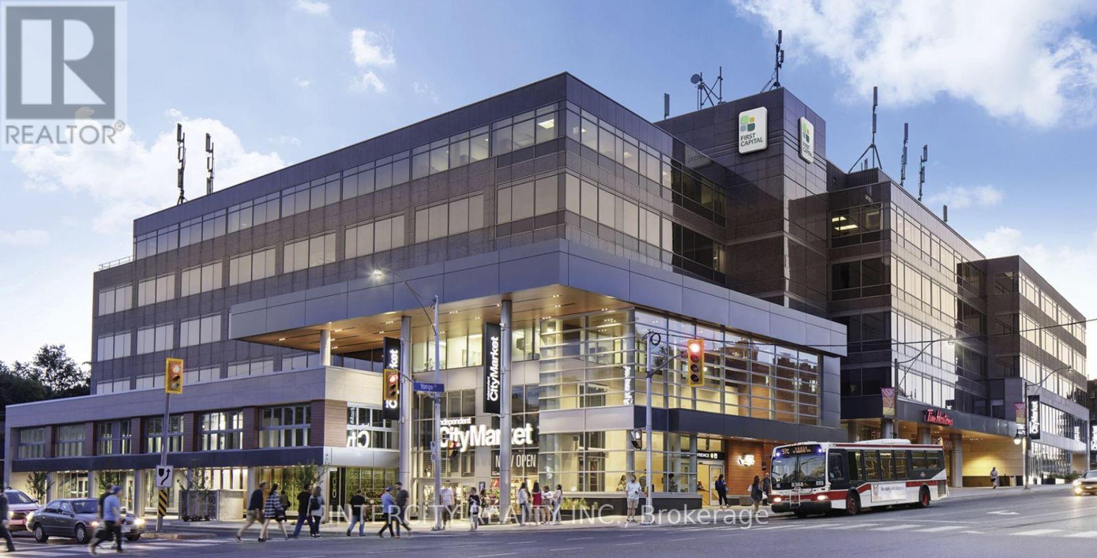 5050 - 3080 YONGE STREET Property Photo 1