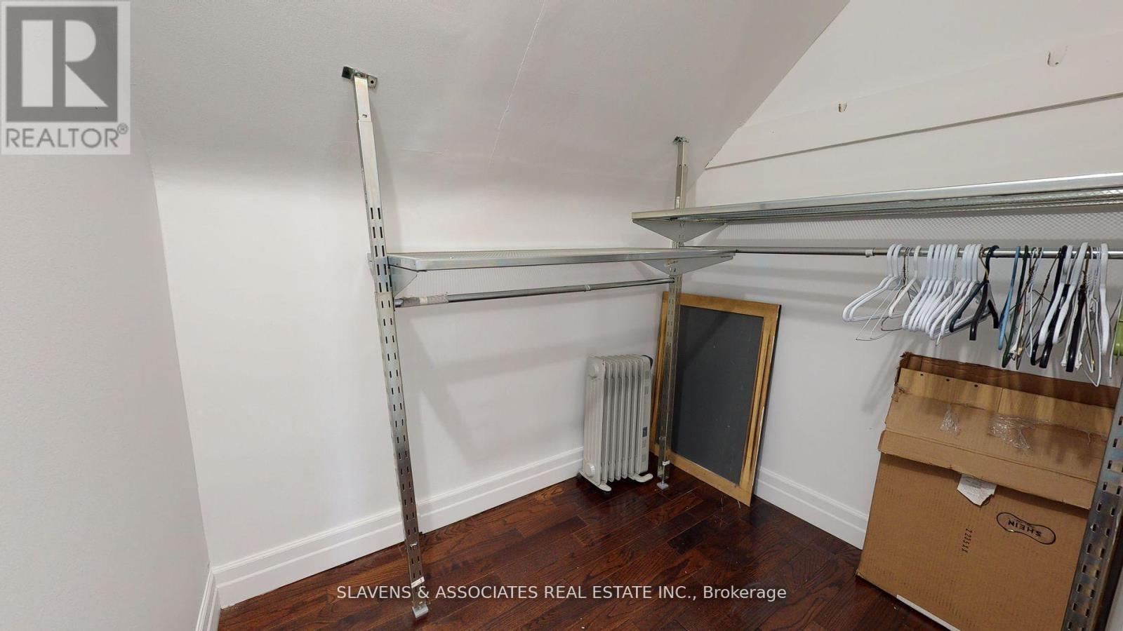 262 Poyntz Avenue Property Photo 18