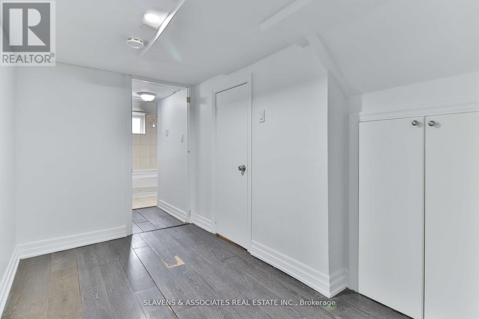 262 Poyntz Avenue Property Photo 25