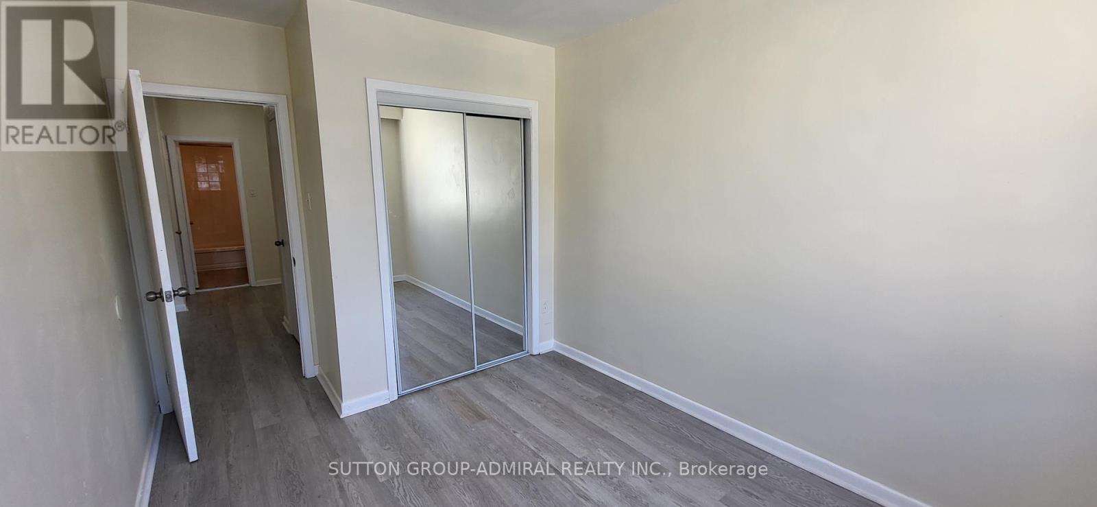 2839 Bathurst Street Property Photo 25