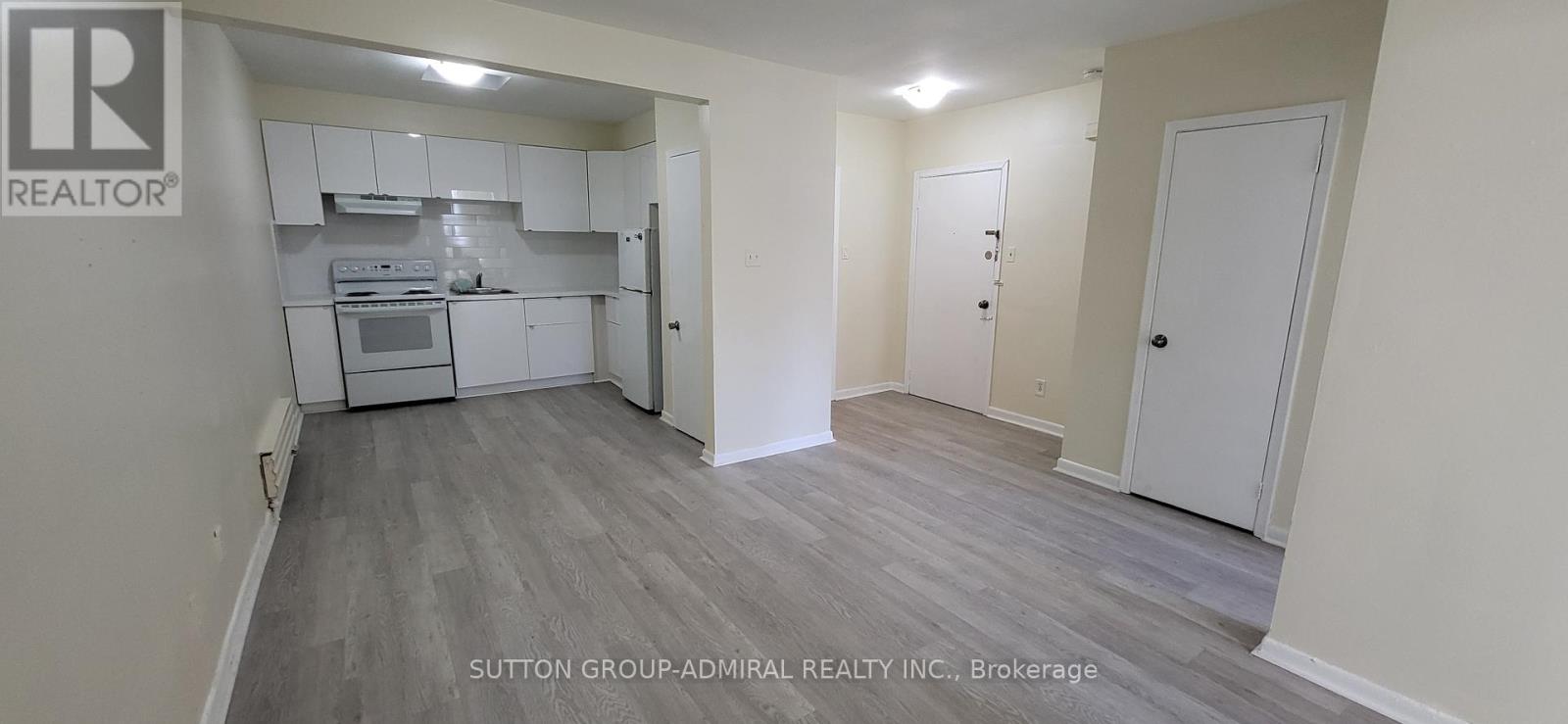 2839 Bathurst Street Property Photo 29
