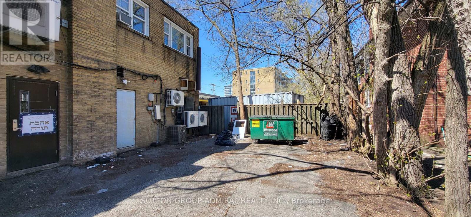2839 Bathurst Street Property Photo 41