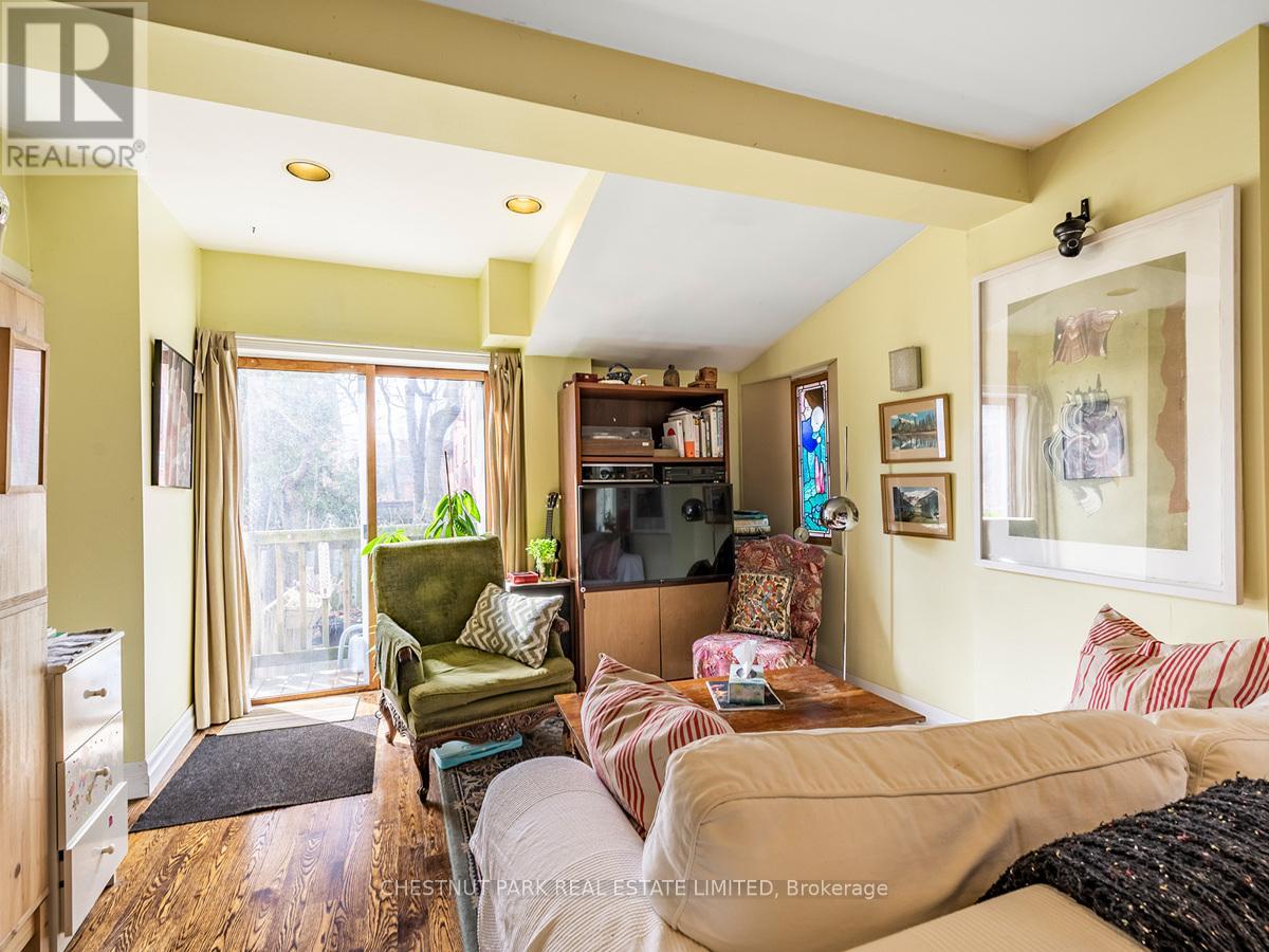 657 Davenport Road Property Photo 10