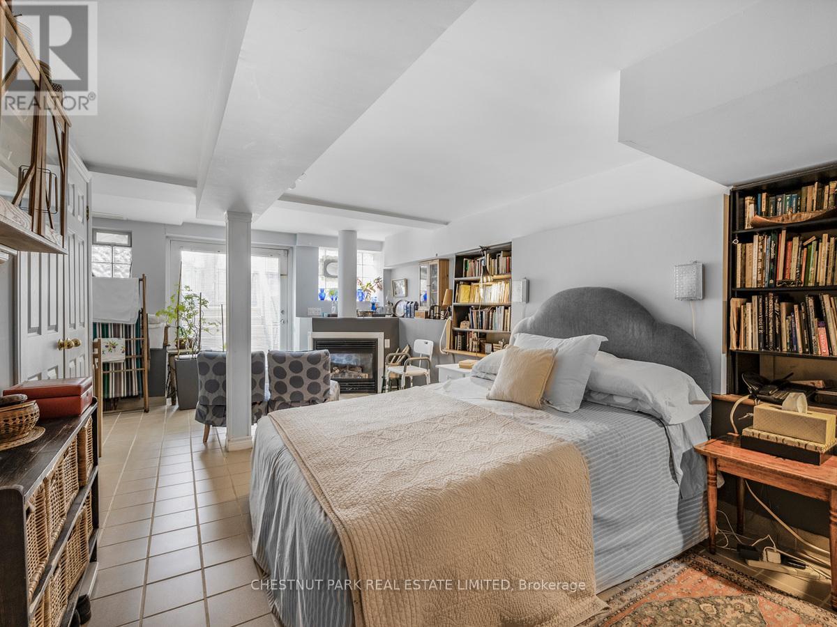 657 Davenport Road Property Photo 15