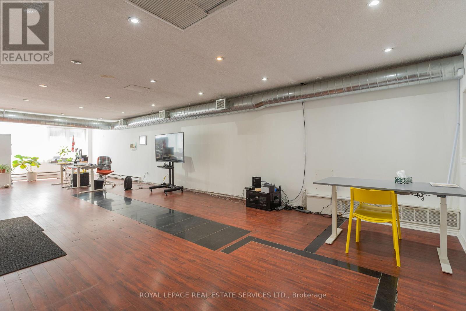 170 Eglinton Ave E Property Photo 10