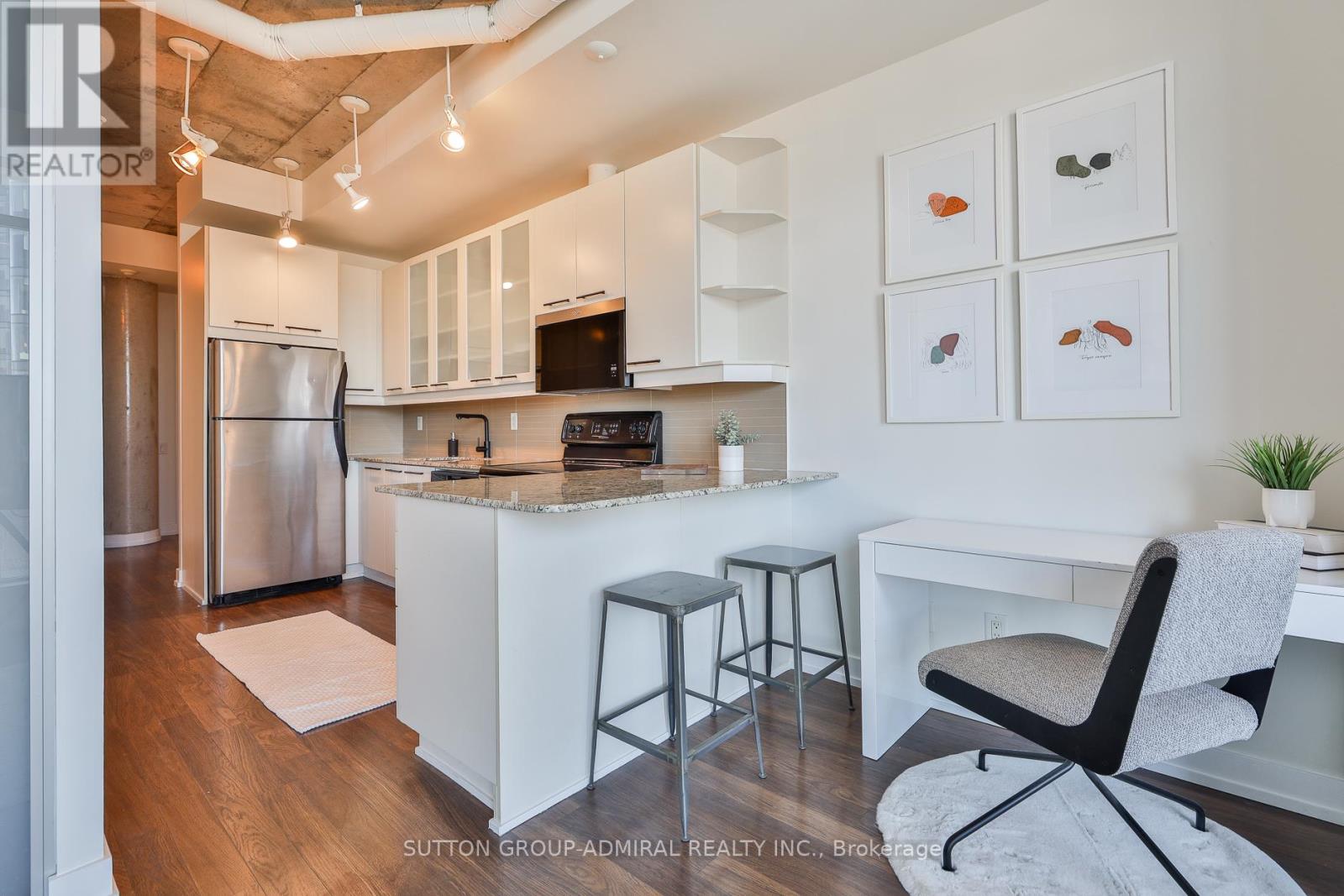 807 - 66 PORTLAND STREET Property Photo 1