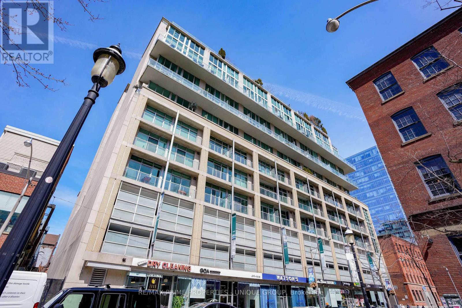 923 - 388 Richmond Street W Property Photo 1