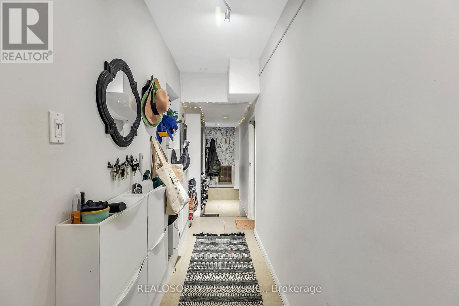 626 Huron Street Property Photo 30