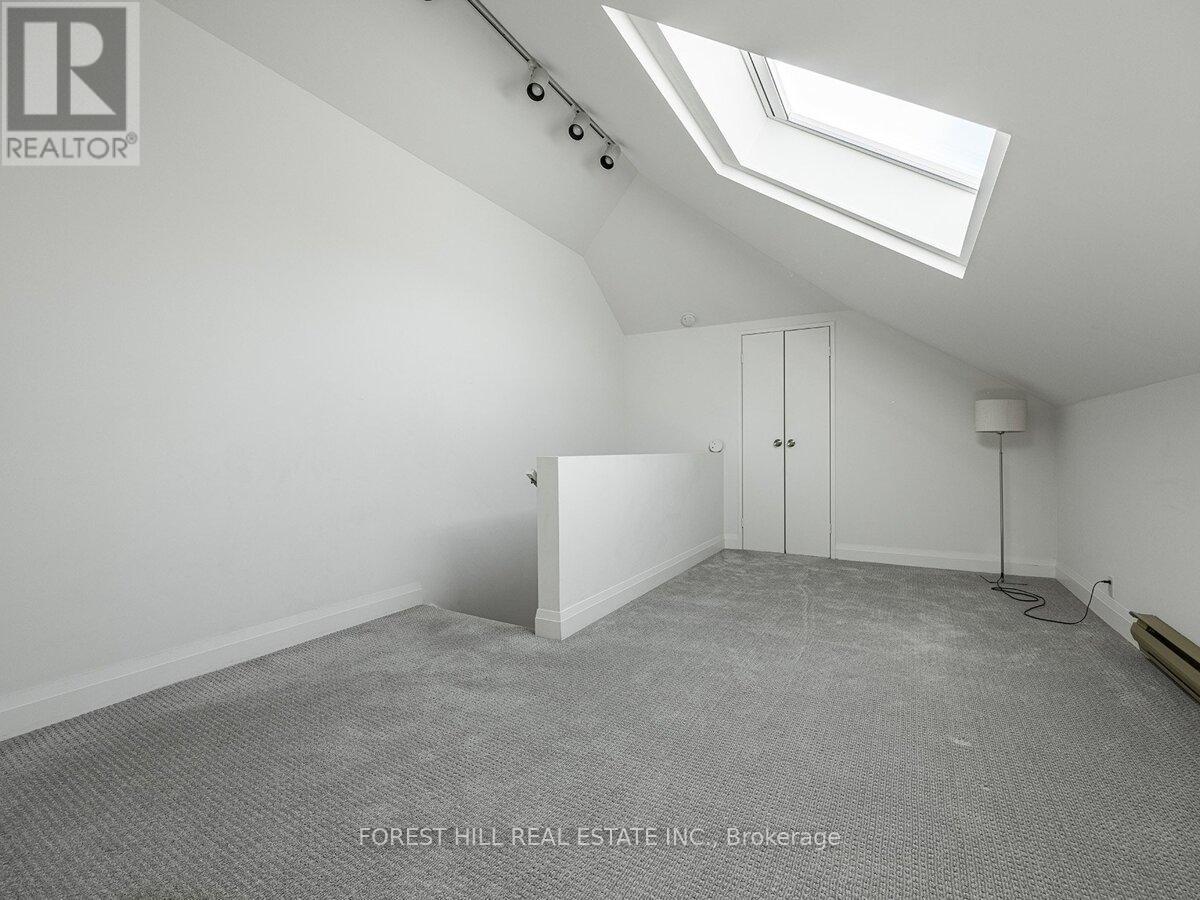 14b Glenview Avenue Property Photo 25