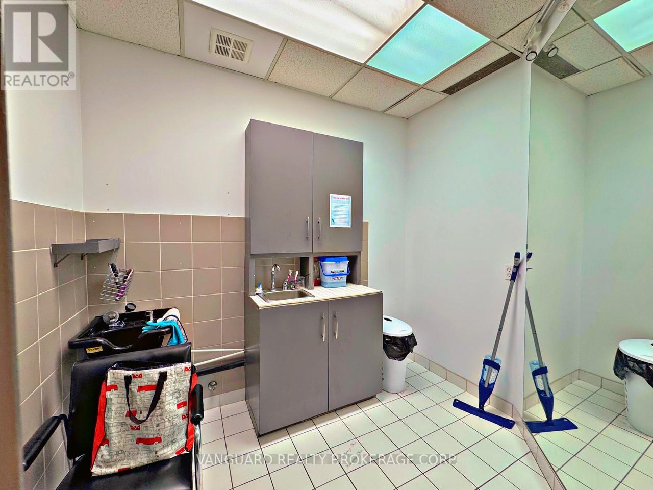 2nd Floor - 1106 Eglinton Avenue W Property Photo 19