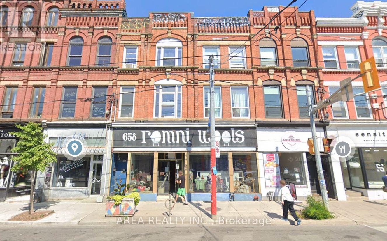 658 QUEEN STREET W Property Photo 1