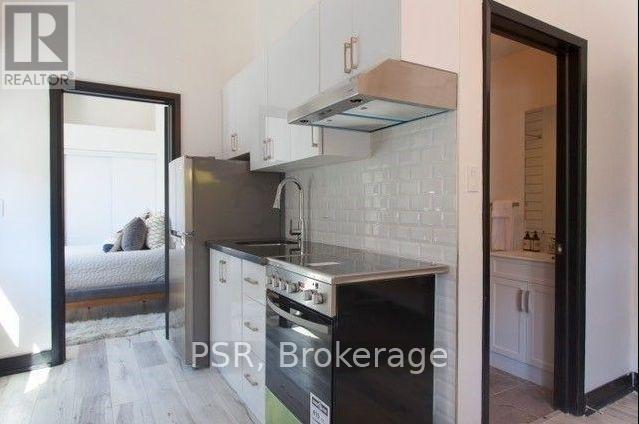 1 - 260 Sherbourne Street Property Photo 4