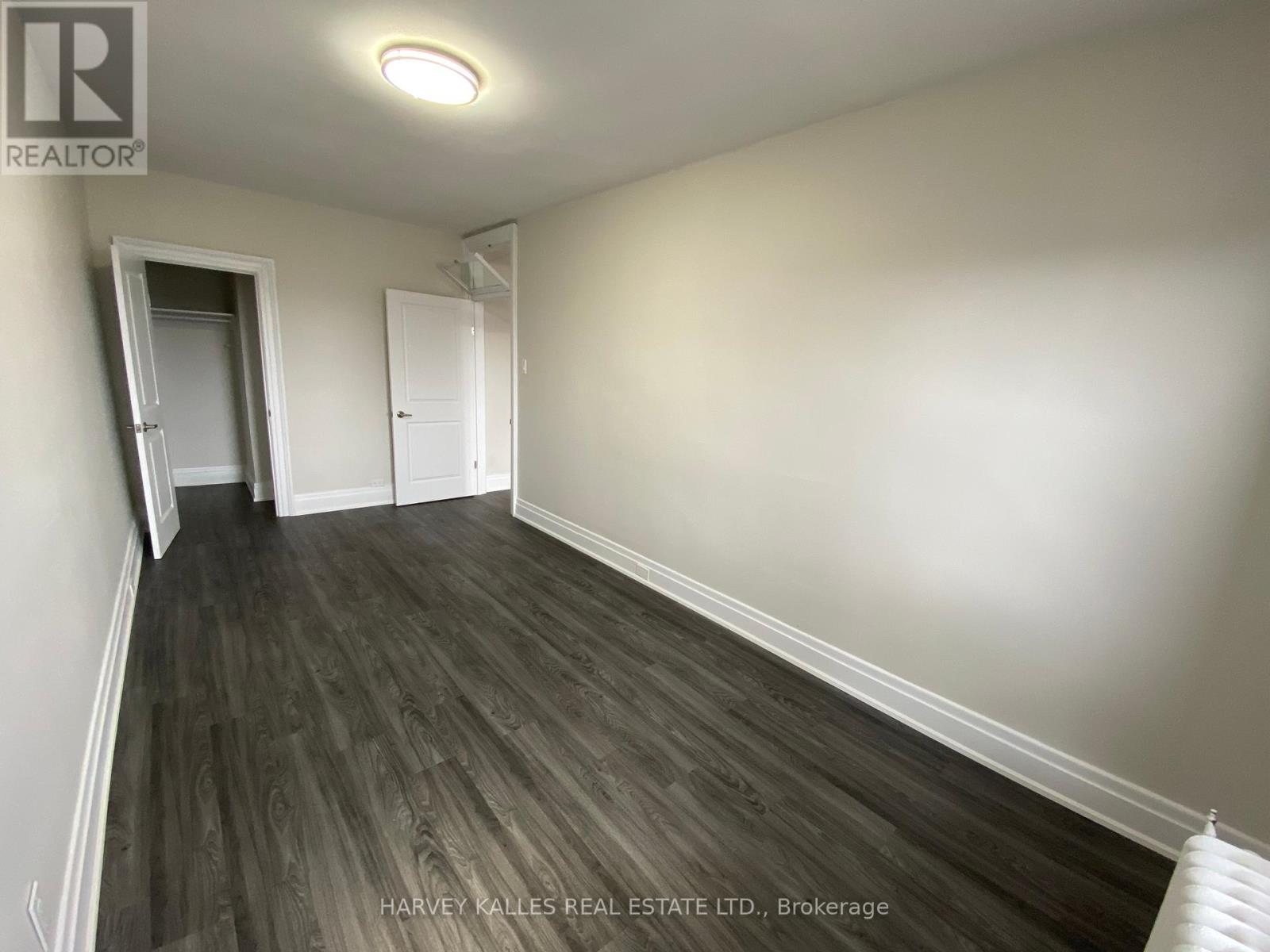 4 - 1072 St Clair Avenue W Property Photo 5